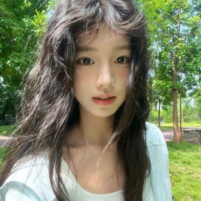 推动摇篮的手